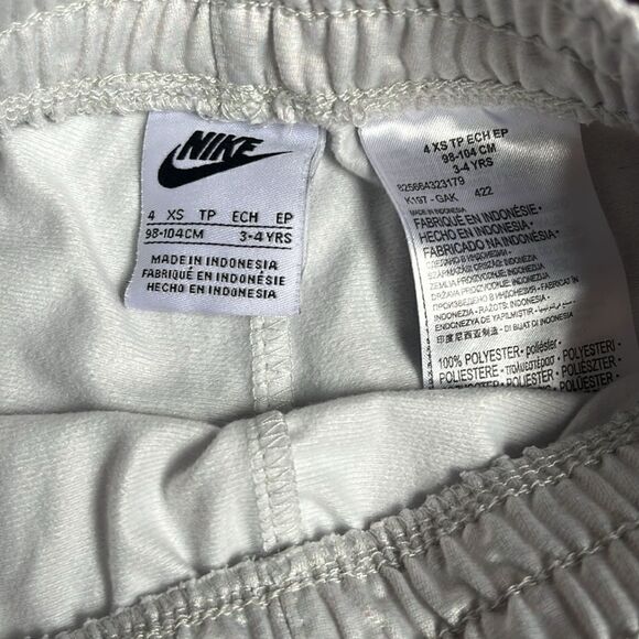 Nike jumpsuit  - Picture 2 of 4